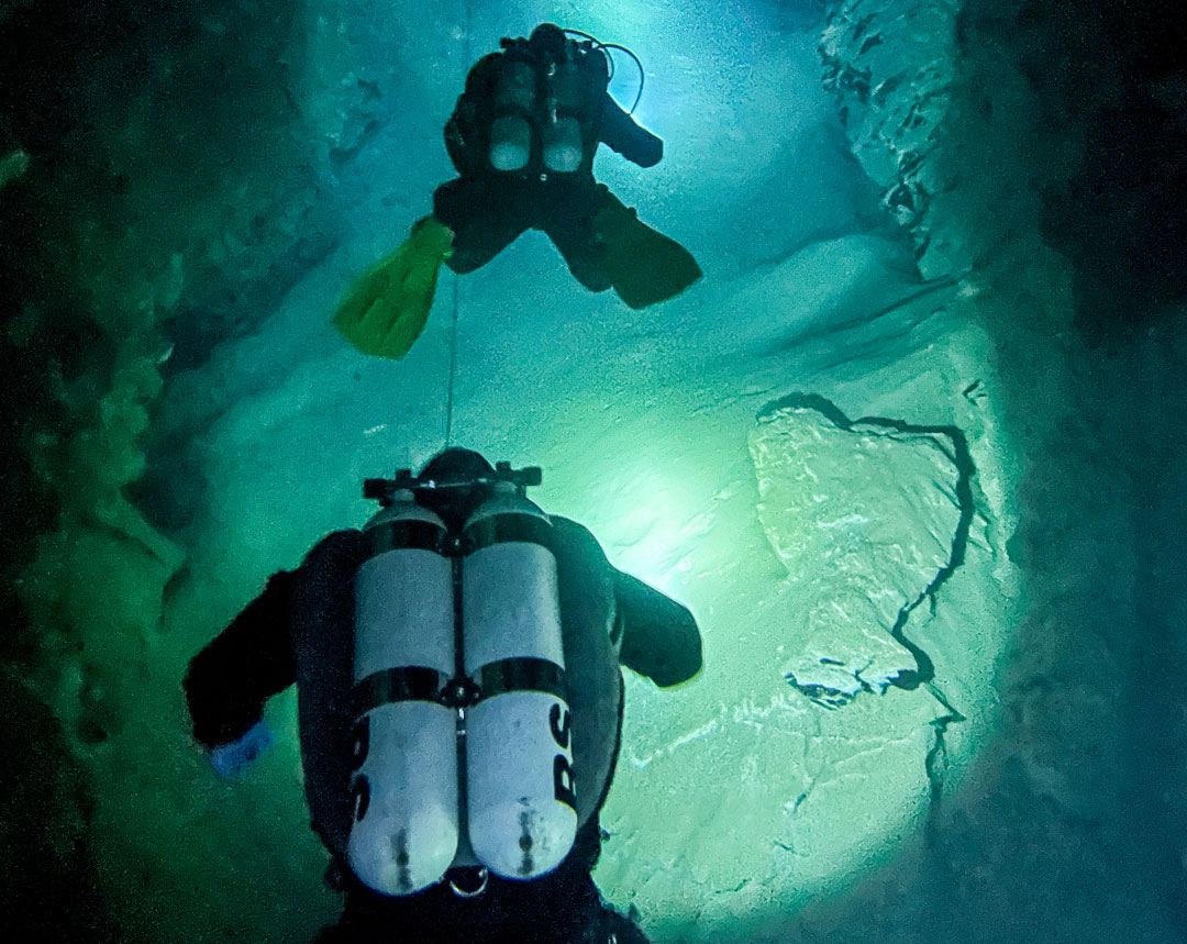 Full Cave